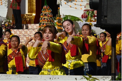 Alice with the children